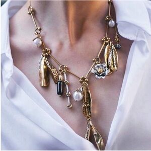 New! Hammered Gold Two Tone Leaf Statement (3010) NWOT